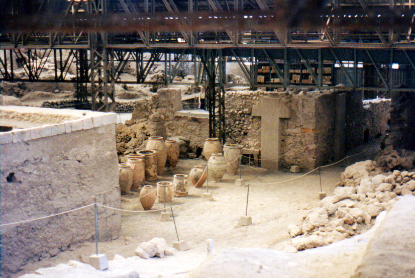 アクロティリ遺跡の古代建造物